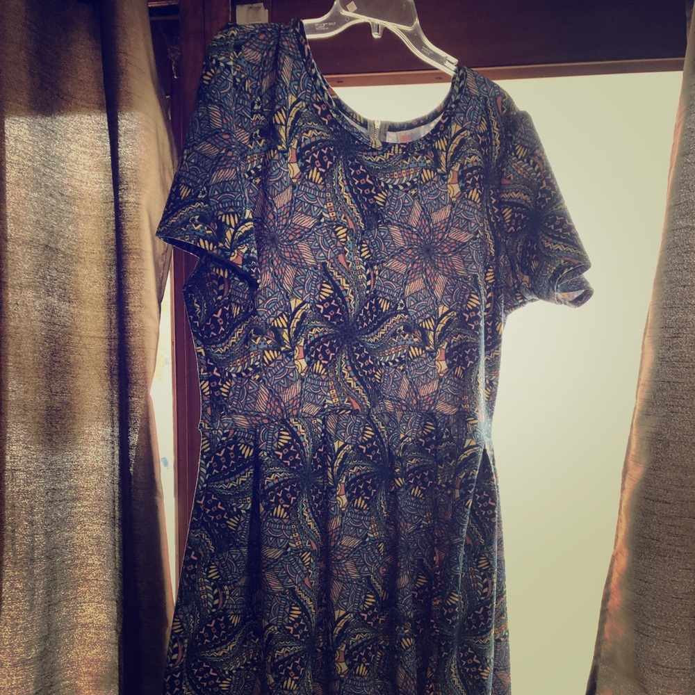 LulaRoe size 3x Amelia with pockets